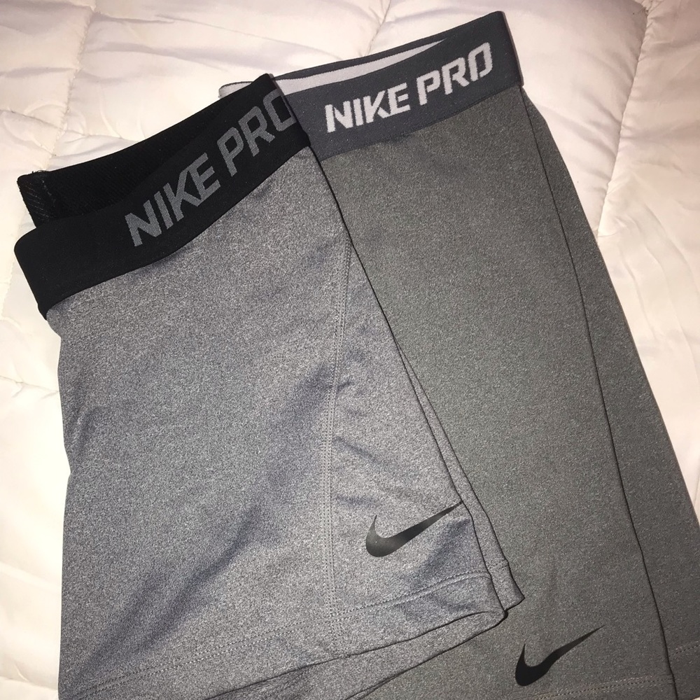 Nike Pro